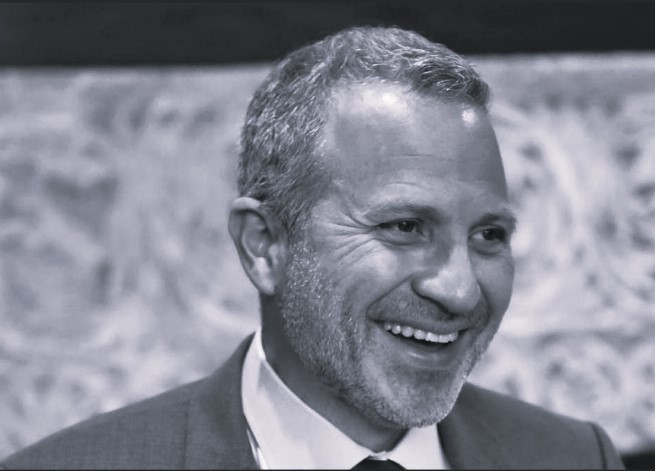 جبران يخون خطاب «التيار»… ويتهم الآخرين