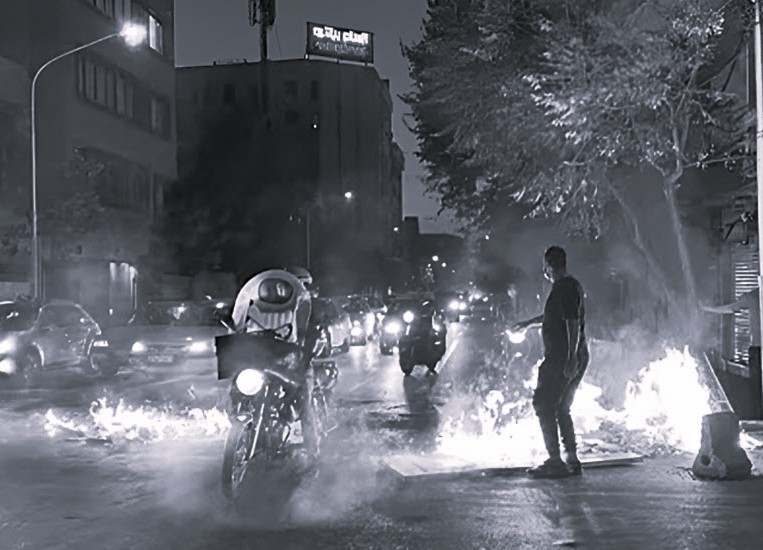 إنفجار الغضب الاجتماعي: الهاجس الحقيقي الذي يهدد نظام ولاية الفقيه!