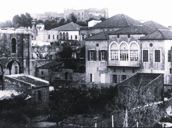 بين أبي جورج وأبي أحمد: لماذا سمّيت «الجميزة» بهذا الاسم؟